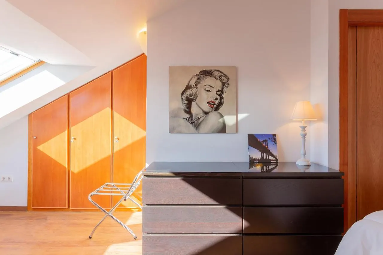 Apartamentos Nevada Suite 塞拉内华达 0*,